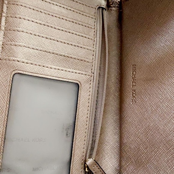 Michael kors limited edition wristlet rose gold - Picture 2 of 5